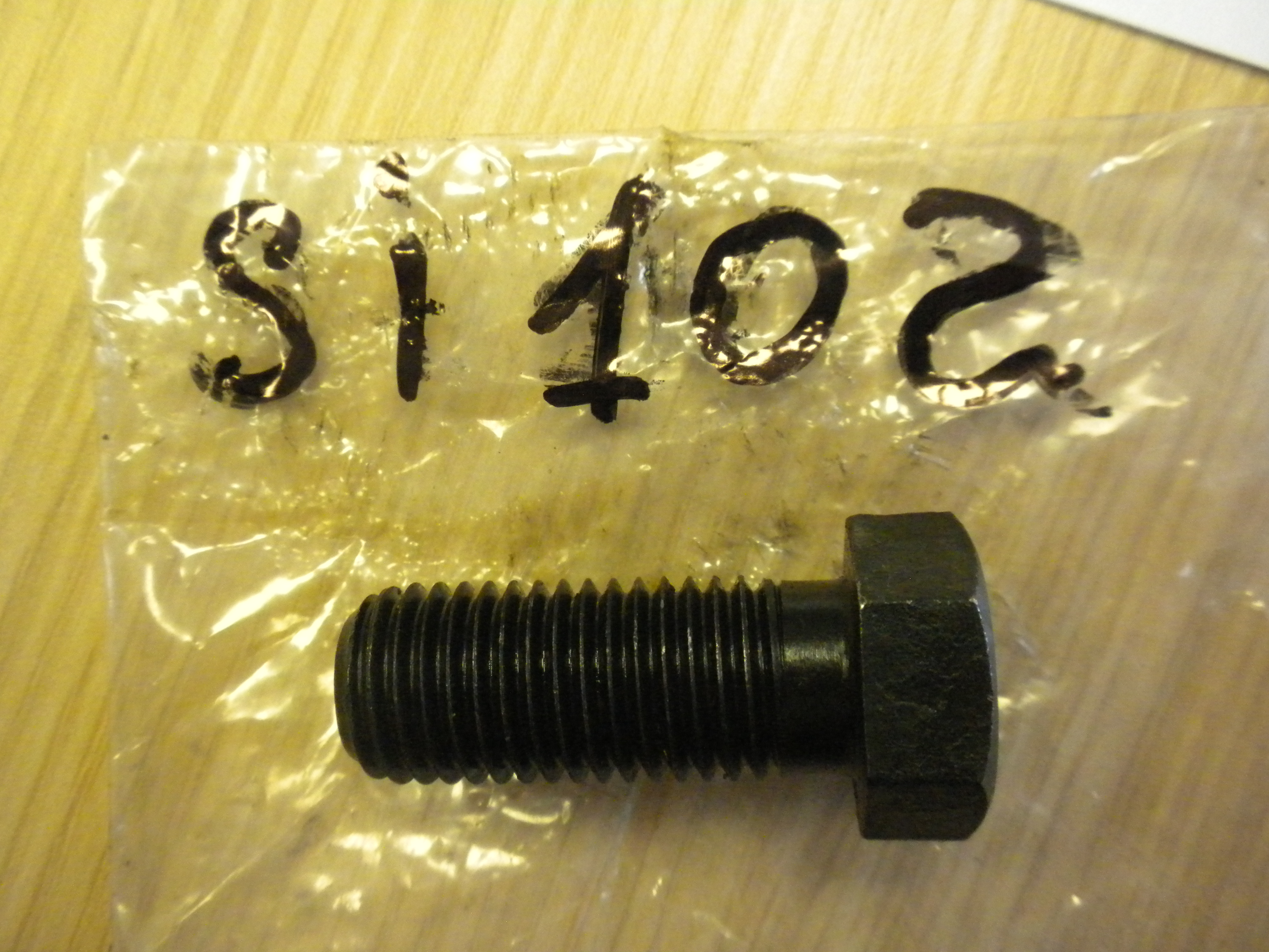 Screw OEM SI102