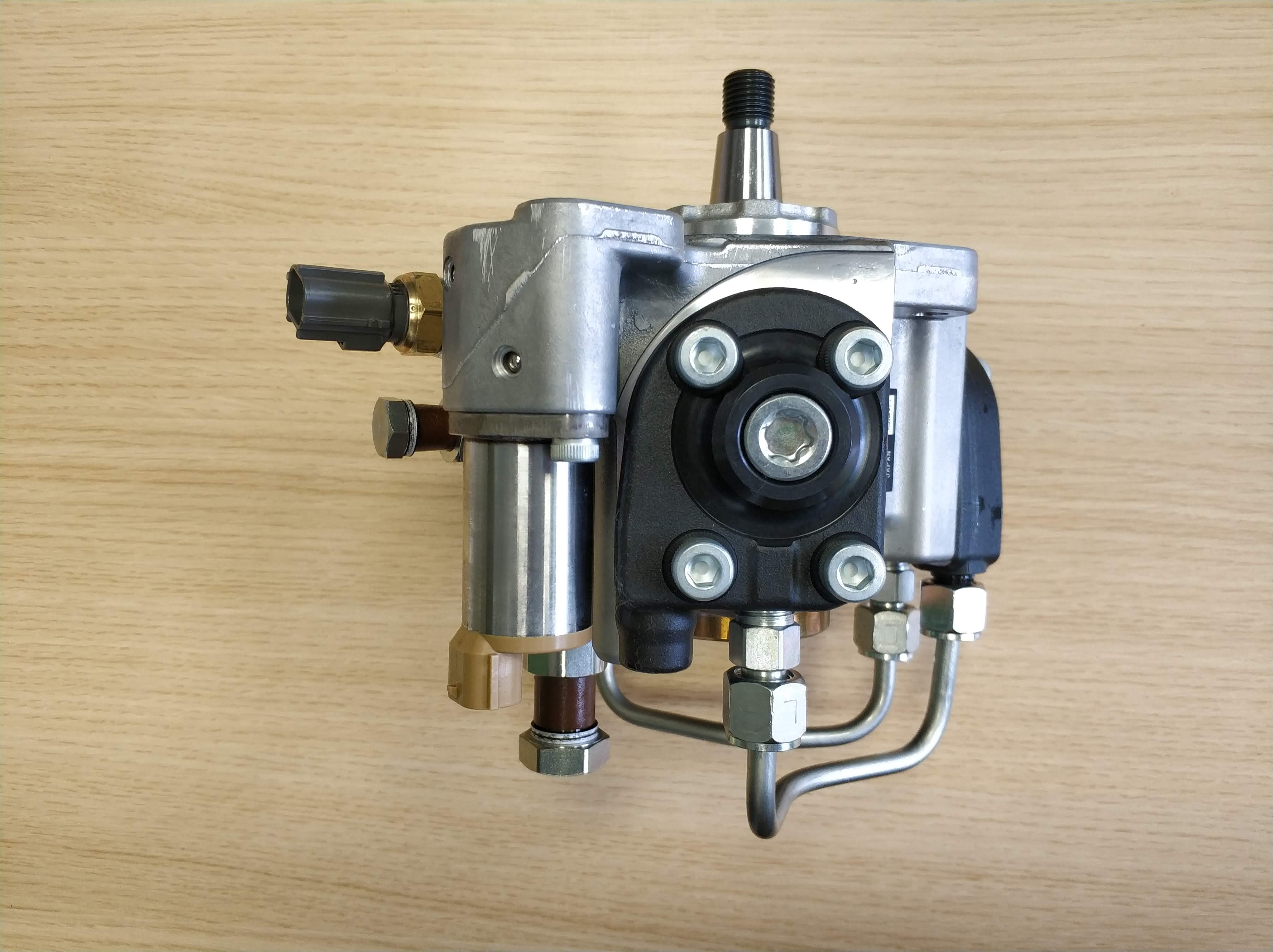 Fuel injection pump assemble ISUZU 8-98091-565-3 Fuel injection pump assemble ISUZU 8-98091-565-3